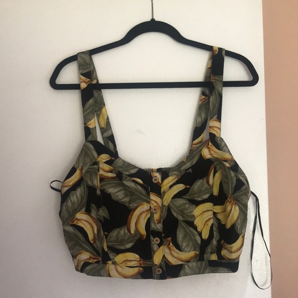 Forever 21 Tops - Tropical banana and palm crop top